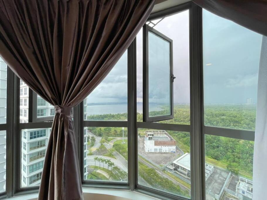 Teega Suites Seaview By Vdo Homestay Nusajaya  Exterior foto